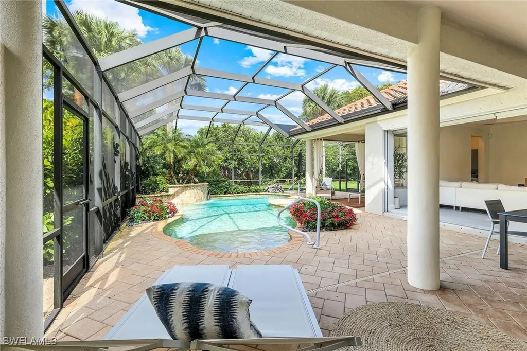 16017 Delarosa Lane Naples FL 34110