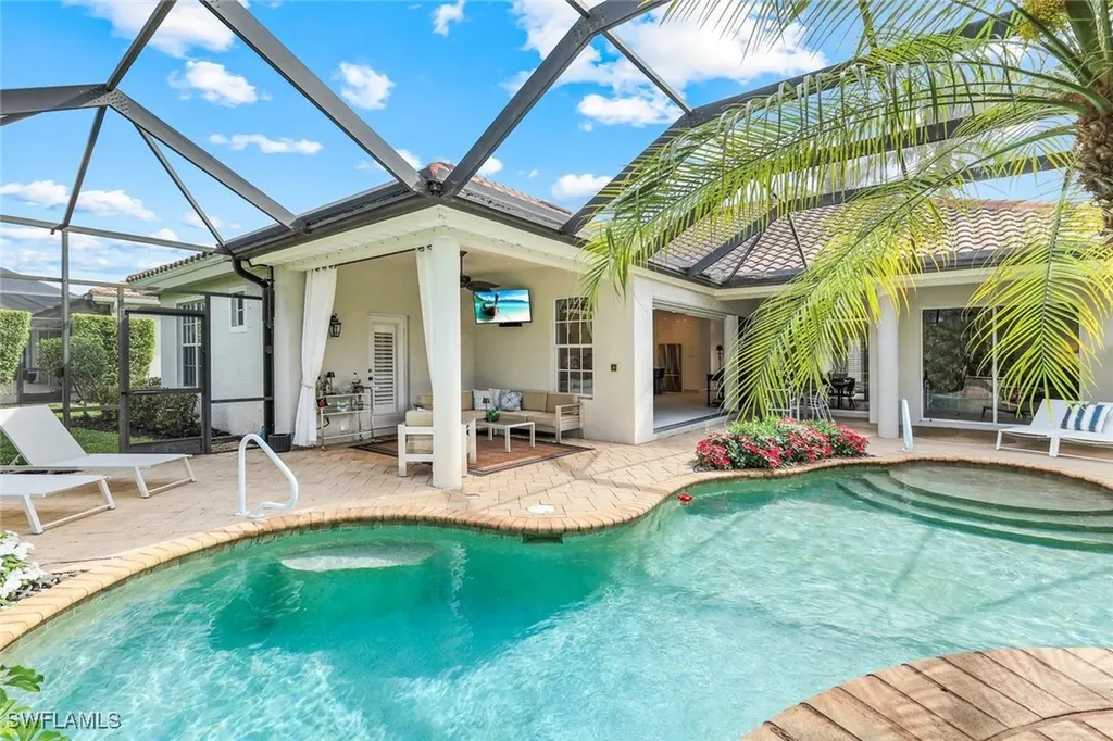16017 Delarosa Lane Naples FL 34110