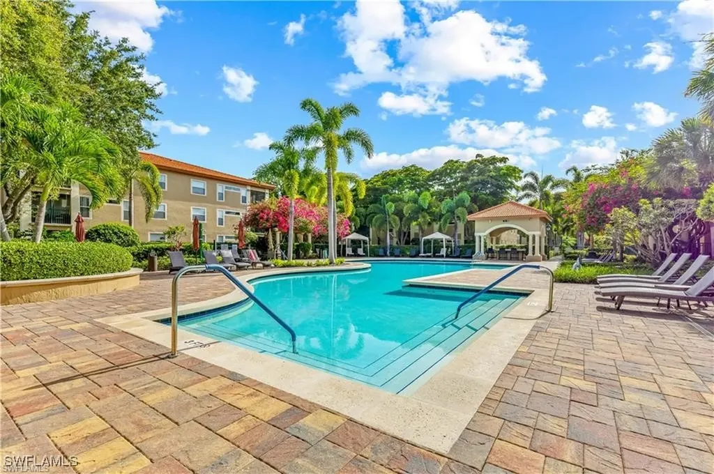 8940 Colonnades Court E Bonita Springs FL 34135