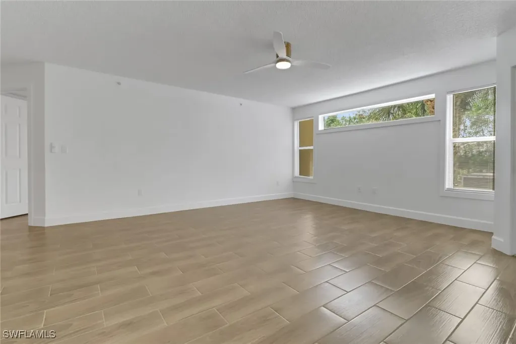 8940 Colonnades Court E Bonita Springs FL 34135