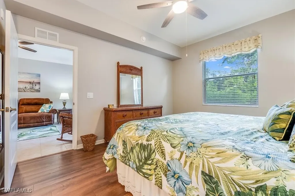8251 Pathfinder Loop Fort Myers FL 33919