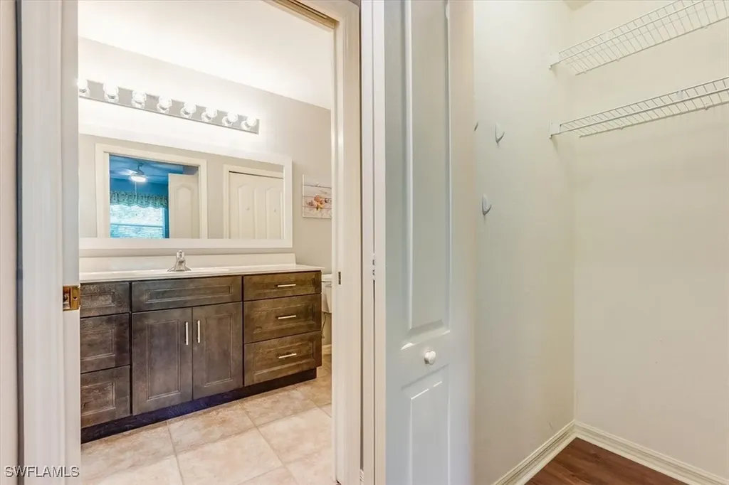 8251 Pathfinder Loop Fort Myers FL 33919