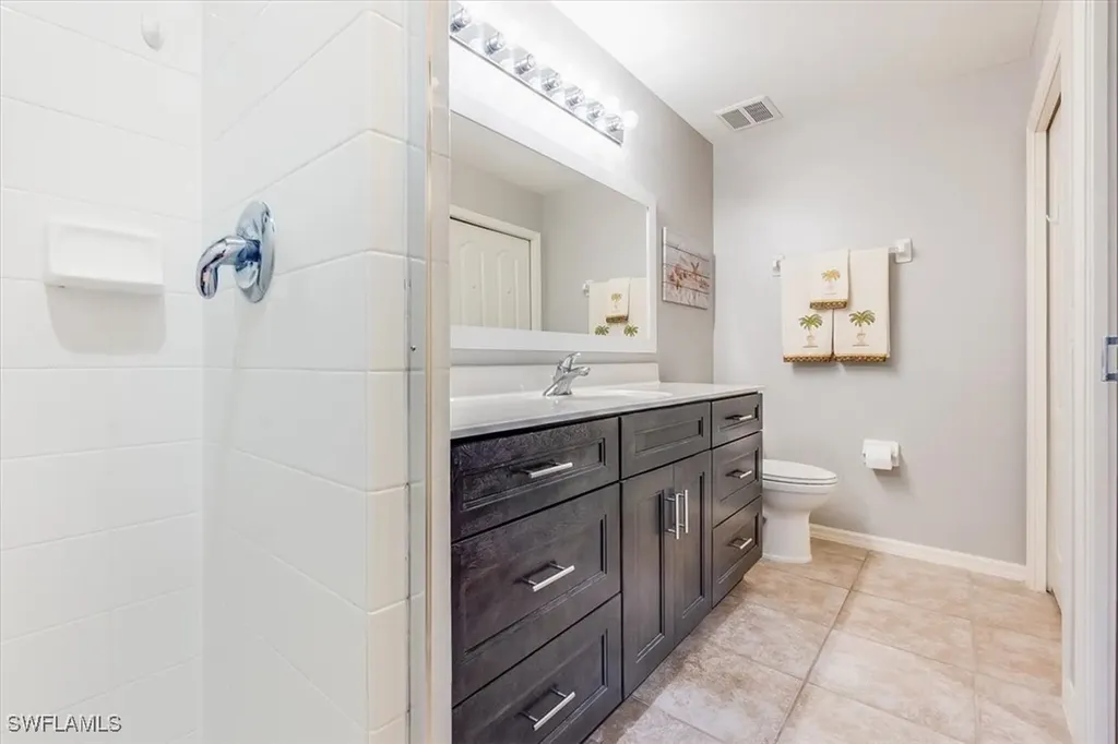 8251 Pathfinder Loop Fort Myers FL 33919