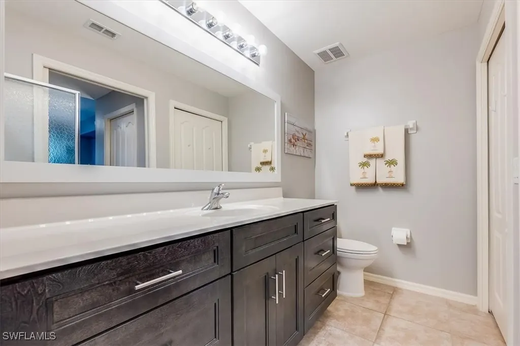 8251 Pathfinder Loop Fort Myers FL 33919