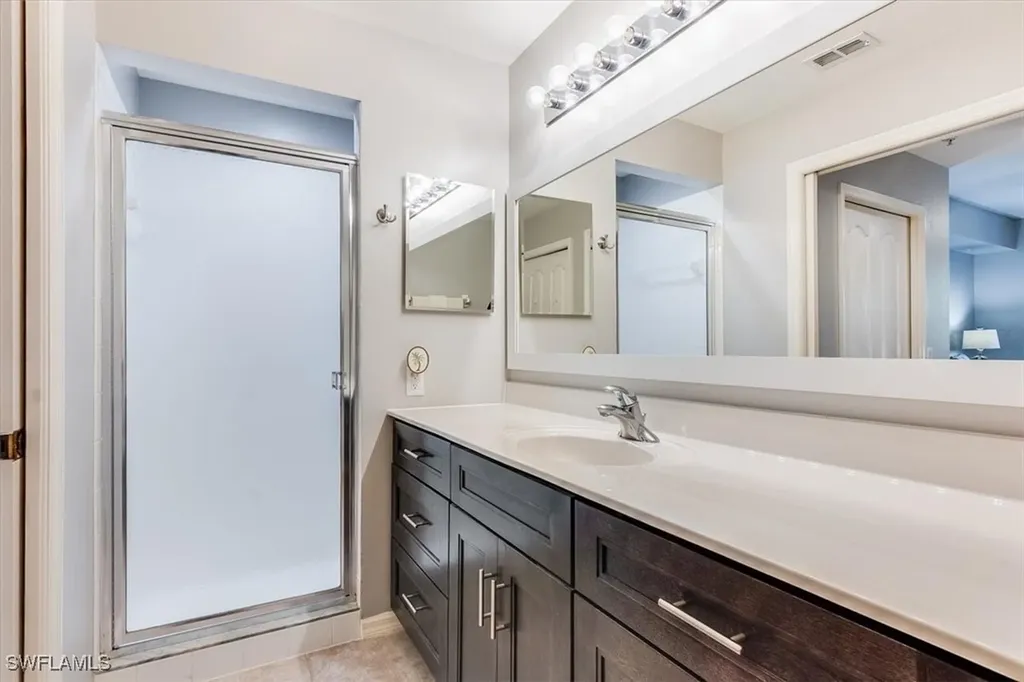 8251 Pathfinder Loop Fort Myers FL 33919