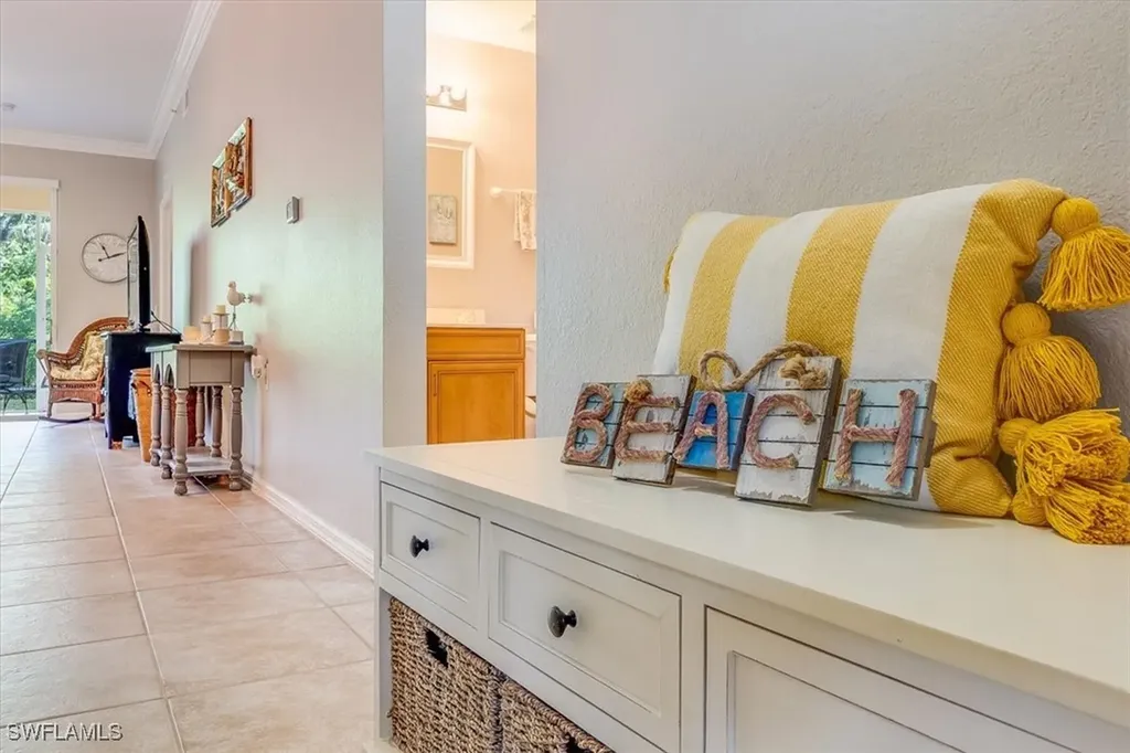 8251 Pathfinder Loop Fort Myers FL 33919