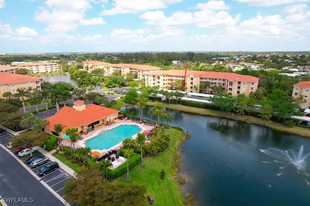 8251 Pathfinder Loop Fort Myers FL 33919