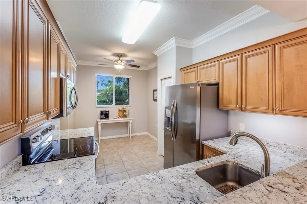 8251 Pathfinder Loop Fort Myers FL 33919