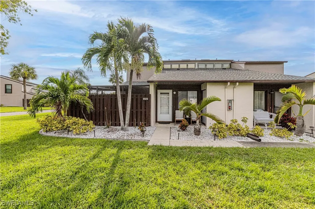 12967 Cherrydale Court Fort Myers FL 33919