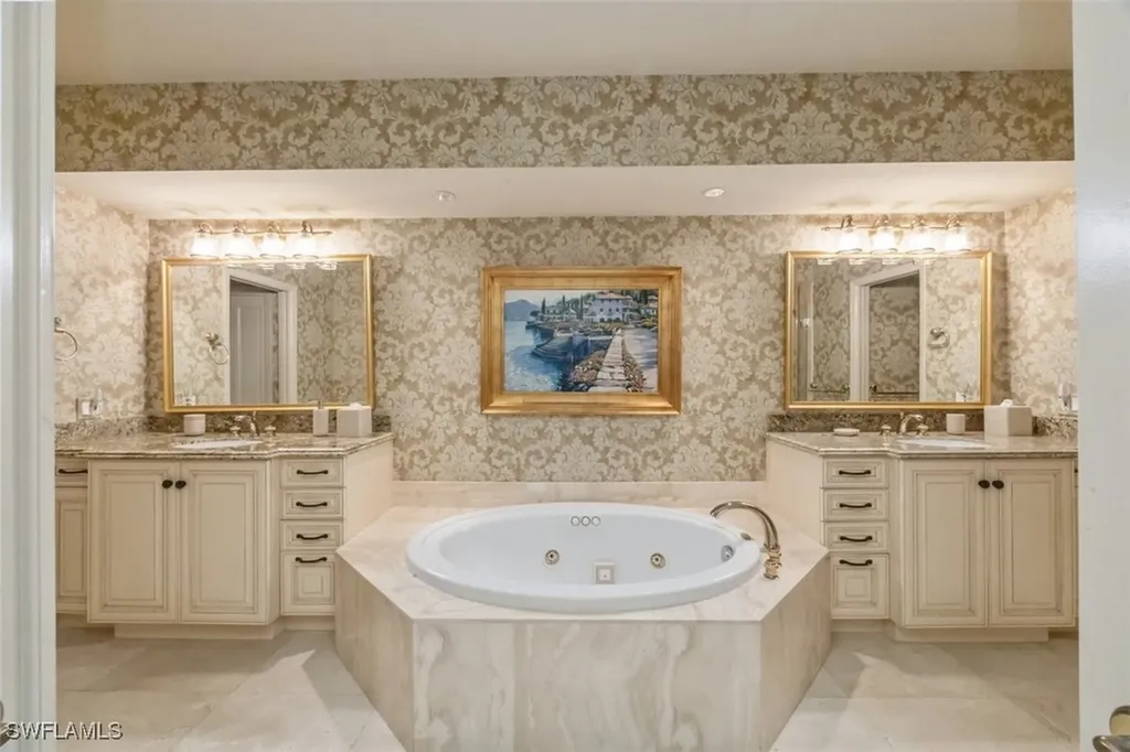 8171 Bay Colony Drive Naples FL 34108