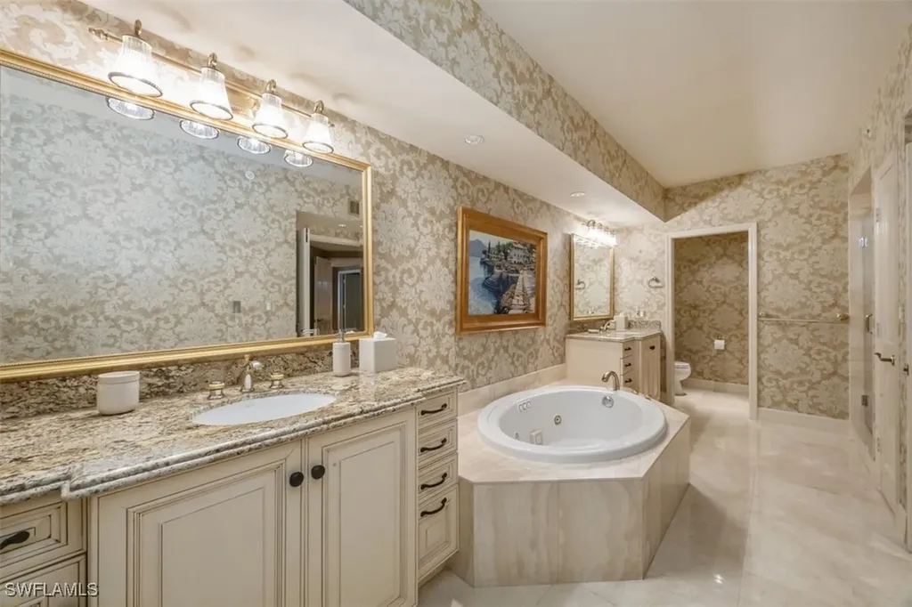 8171 Bay Colony Drive Naples FL 34108