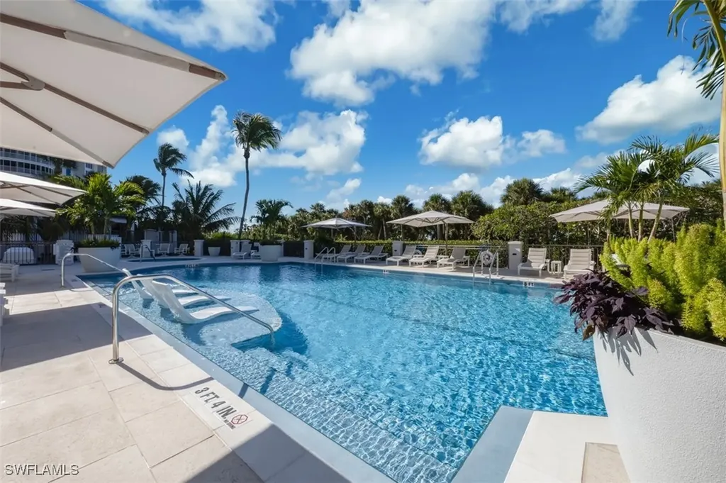 8171 Bay Colony Drive Naples FL 34108
