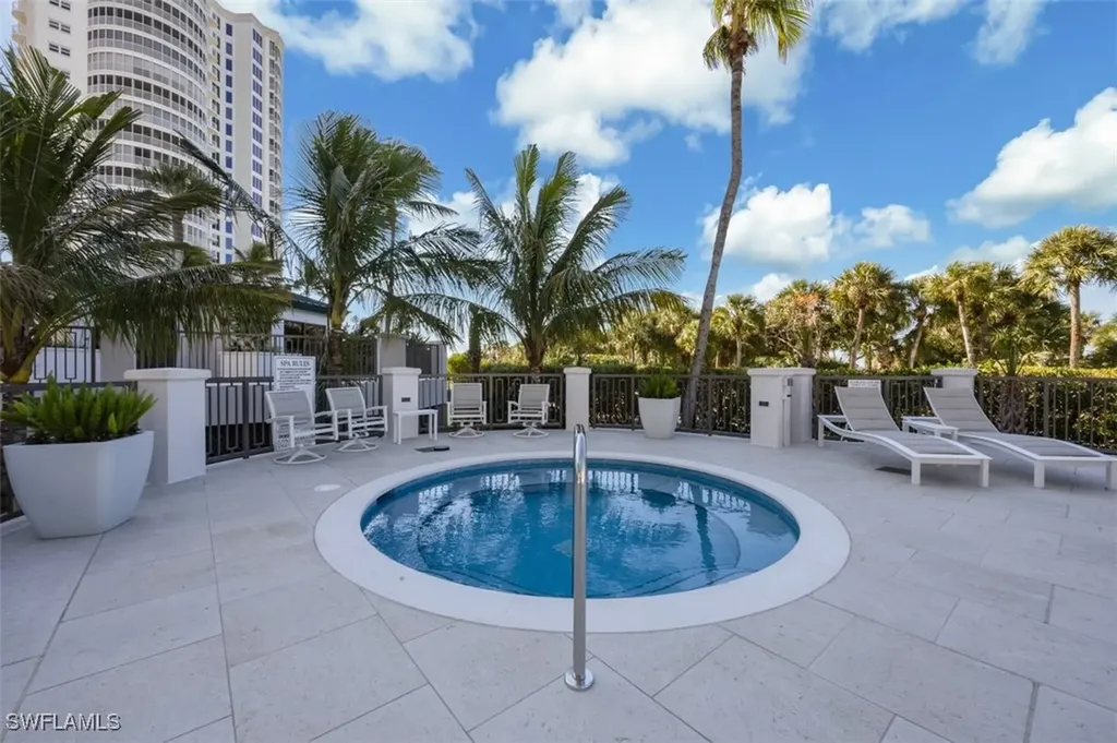 8171 Bay Colony Drive Naples FL 34108