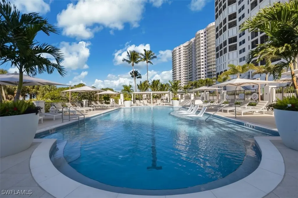 8171 Bay Colony Drive Naples FL 34108