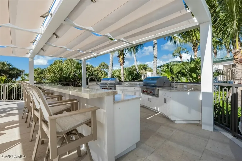 8171 Bay Colony Drive Naples FL 34108