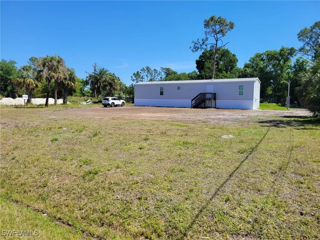 8019 Grady Drive North Fort Myers FL 33917