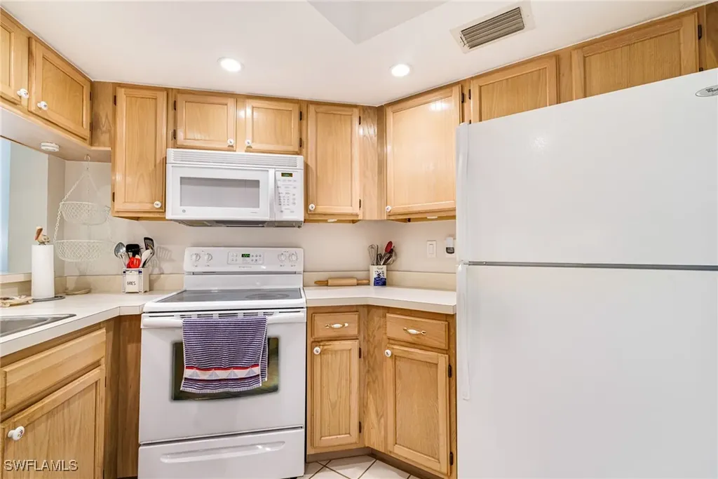 9648 Windsor Gardens Lane Fort Myers FL 33919
