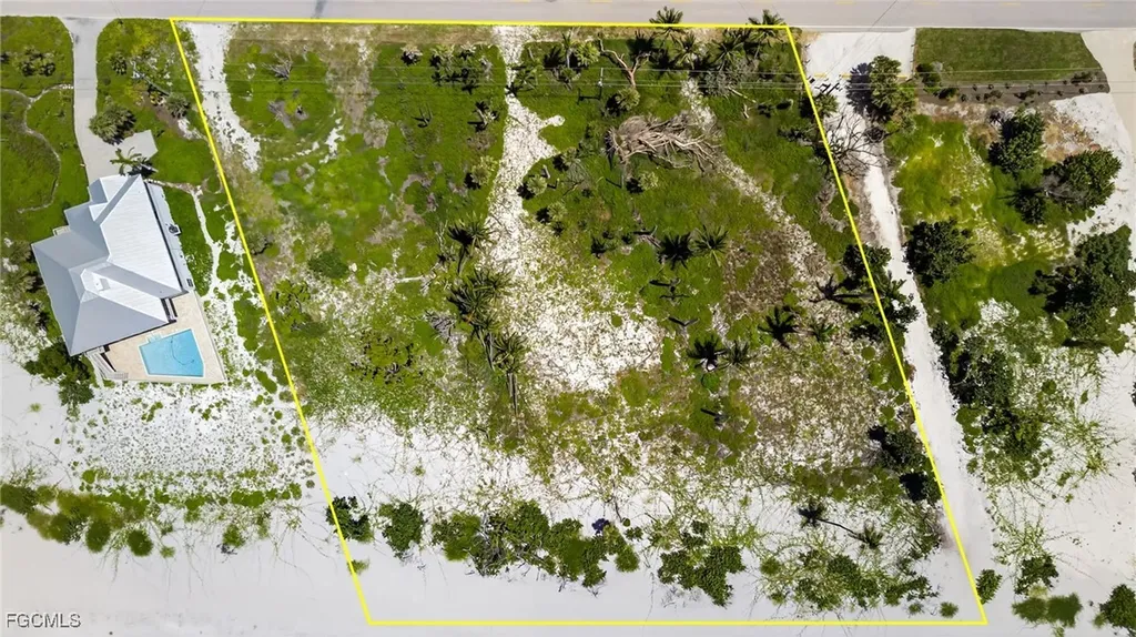 4155, 4163, 4171 W Gulf Drive Sanibel FL 33957