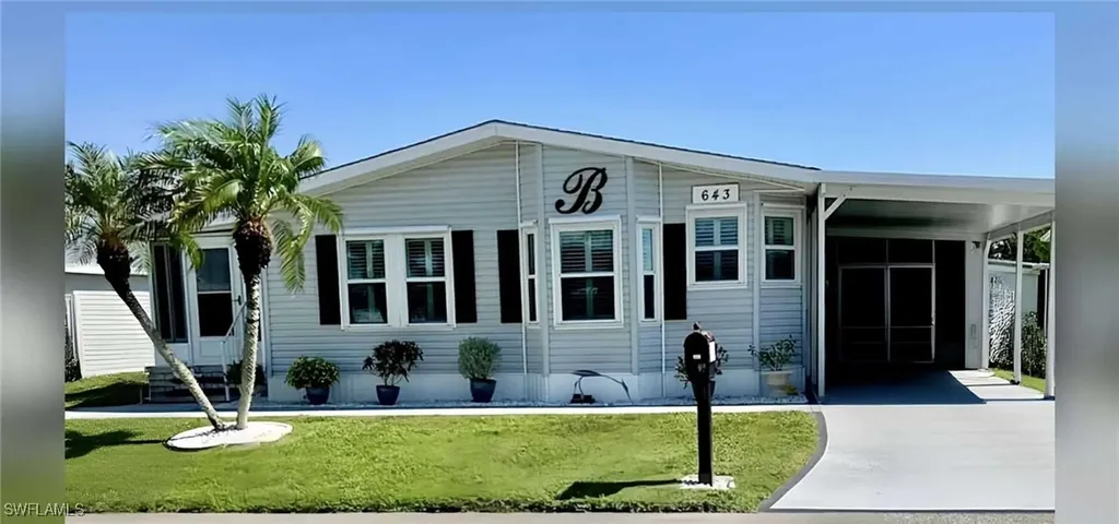 643 Schooner Street North Port FL 34287