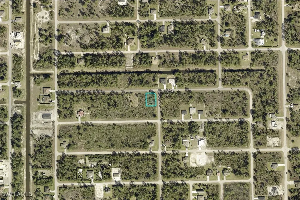 1128 Crocus Street E Lehigh Acres FL 33974