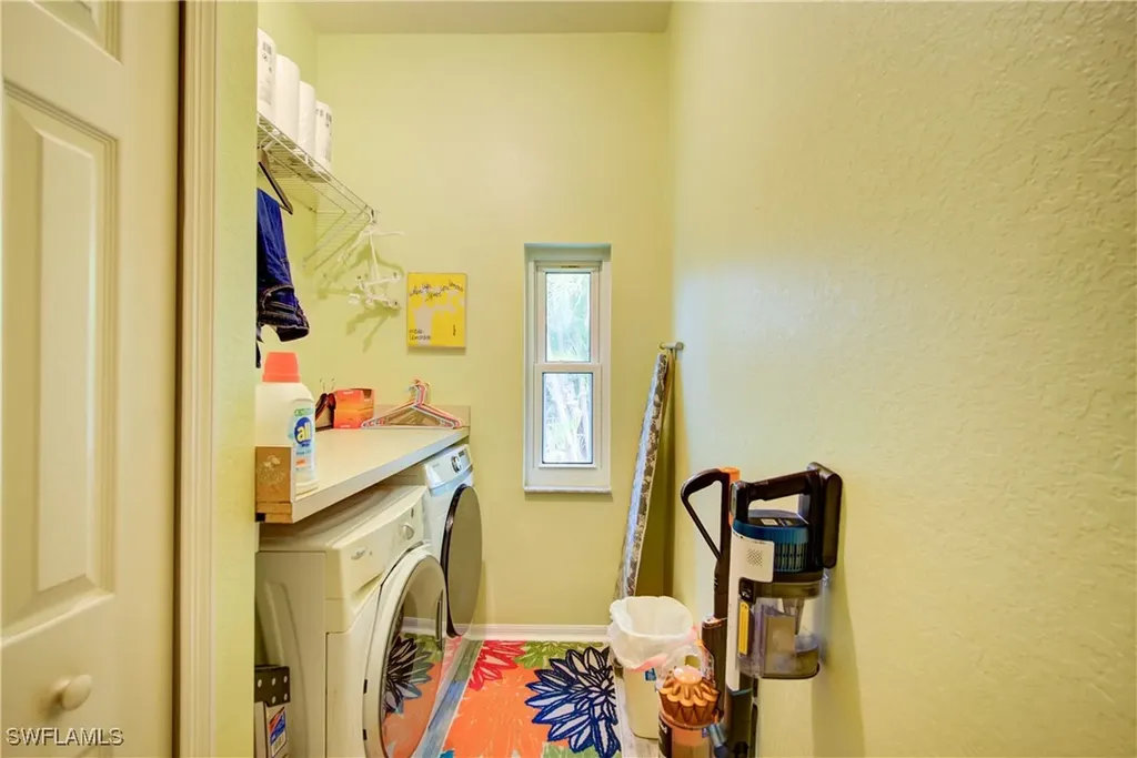 2928 SE 6th Avenue Cape Coral FL 33904