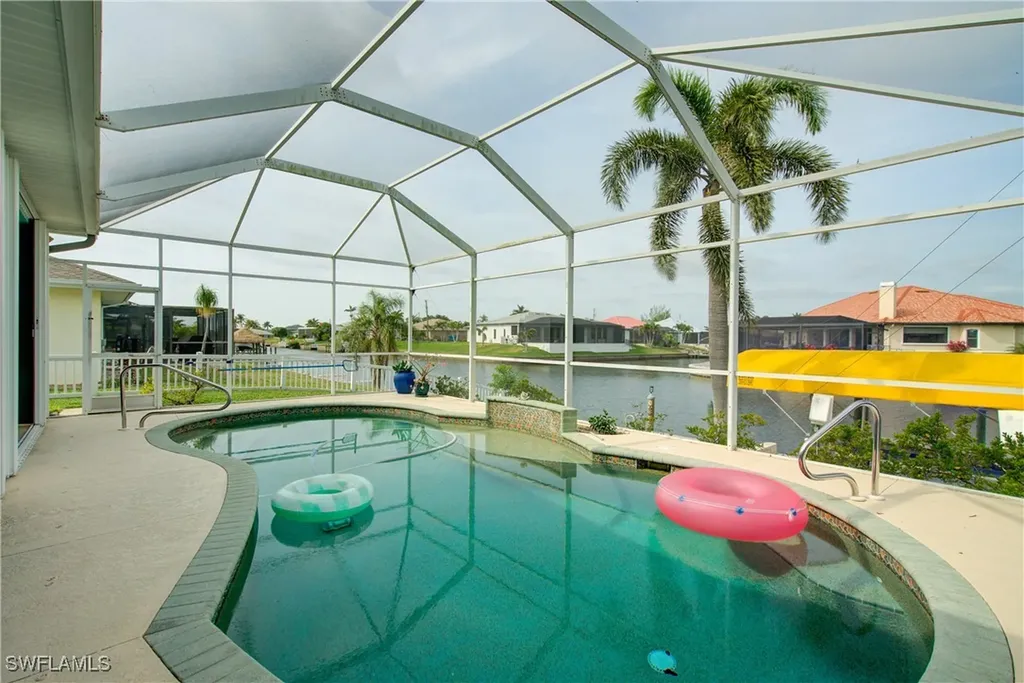 2928 SE 6th Avenue Cape Coral FL 33904