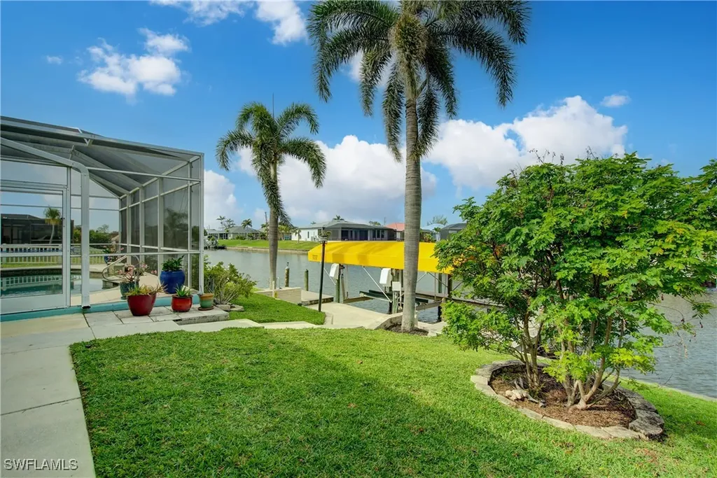 2928 SE 6th Avenue Cape Coral FL 33904