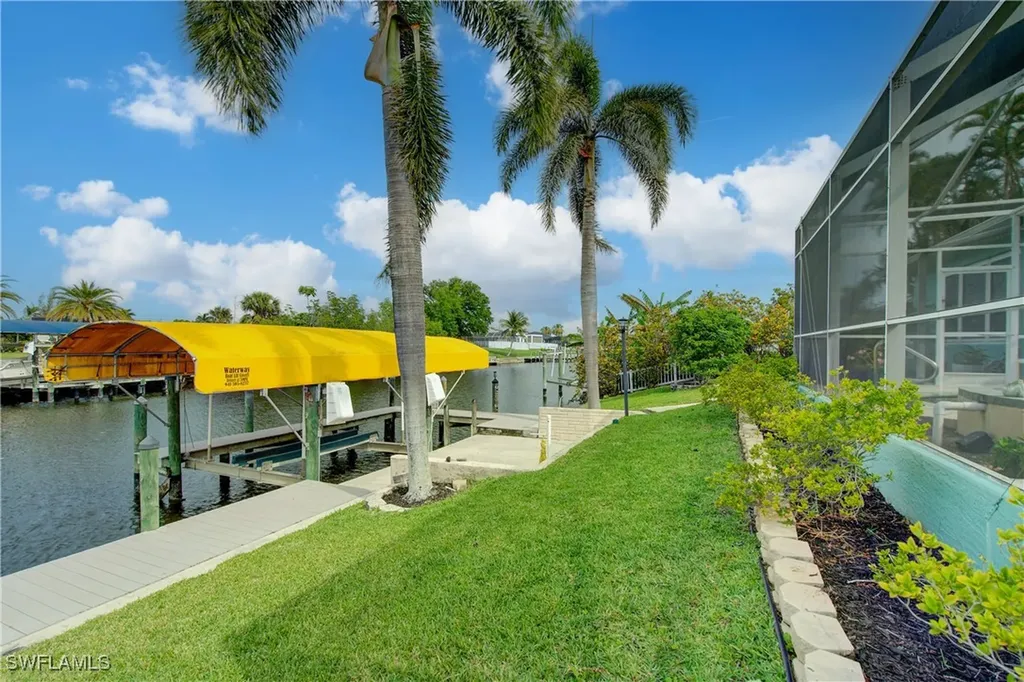 2928 SE 6th Avenue Cape Coral FL 33904