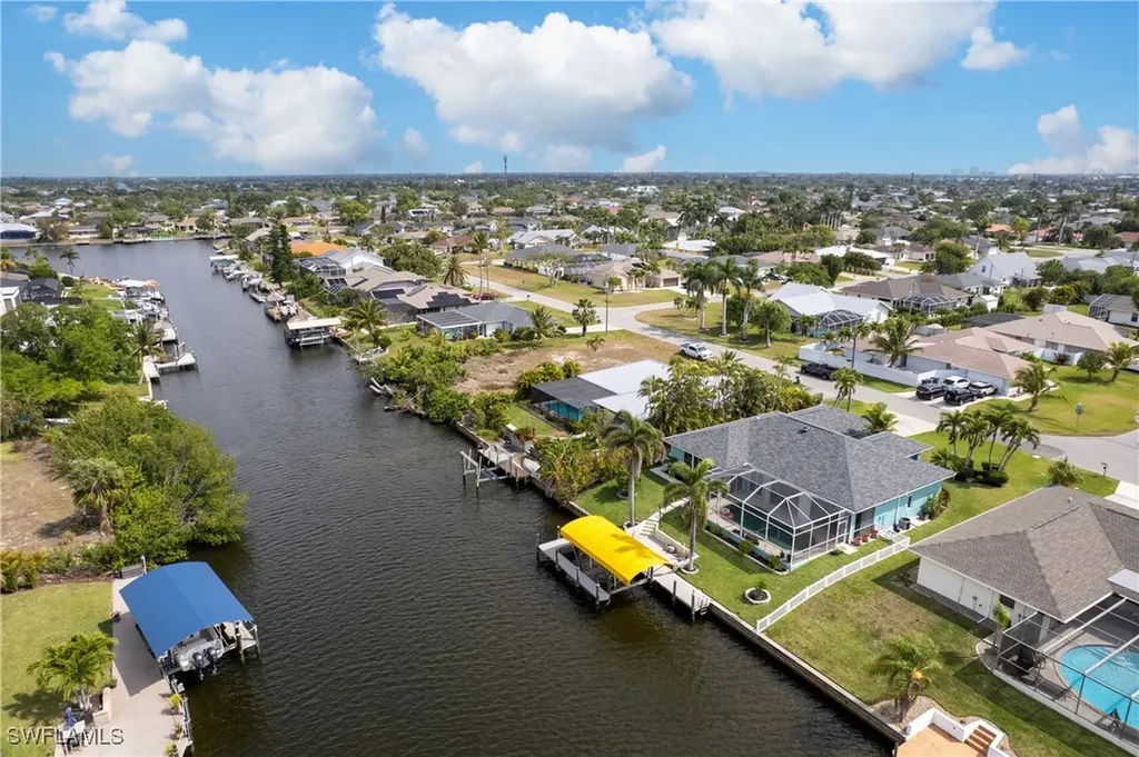 2928 SE 6th Avenue Cape Coral FL 33904