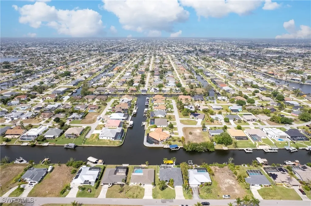2928 SE 6th Avenue Cape Coral FL 33904