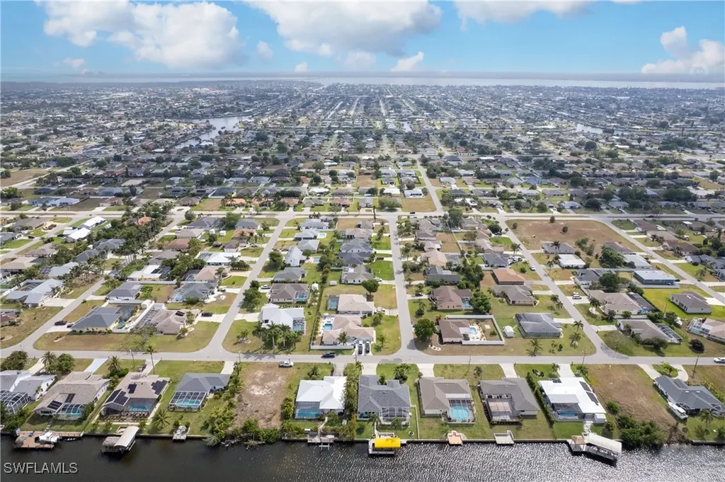 2928 SE 6th Avenue Cape Coral FL 33904