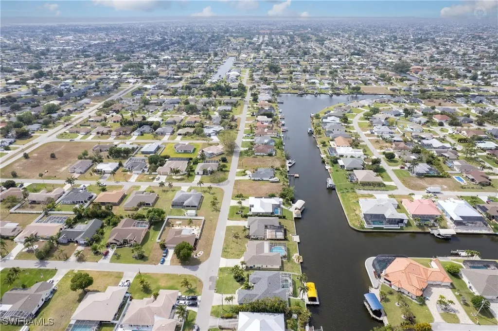 2928 SE 6th Avenue Cape Coral FL 33904