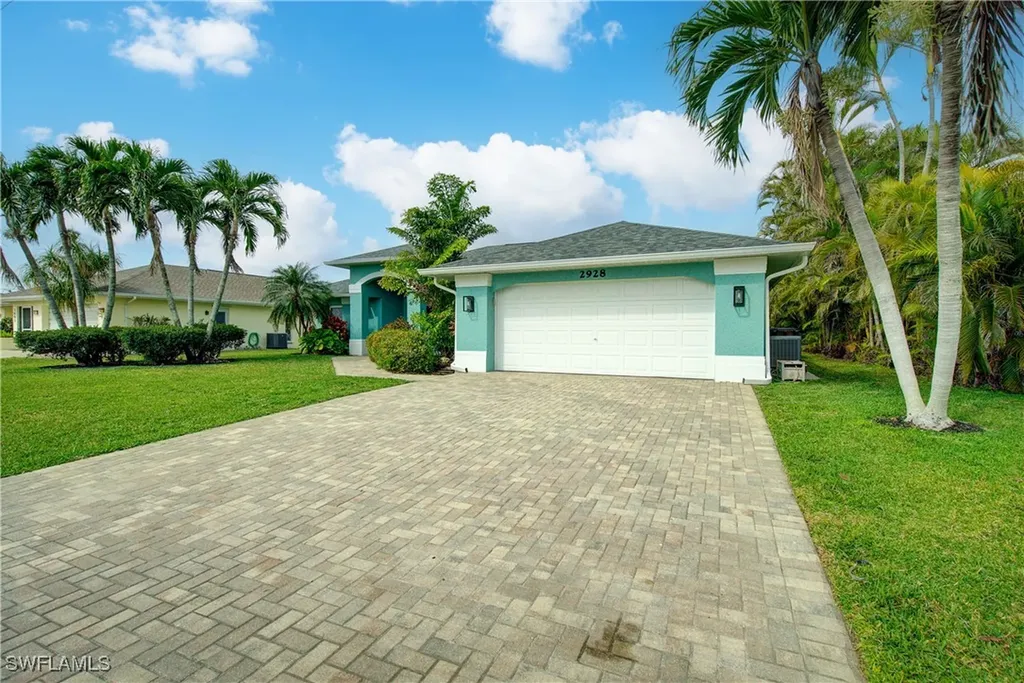 2928 SE 6th Avenue Cape Coral FL 33904
