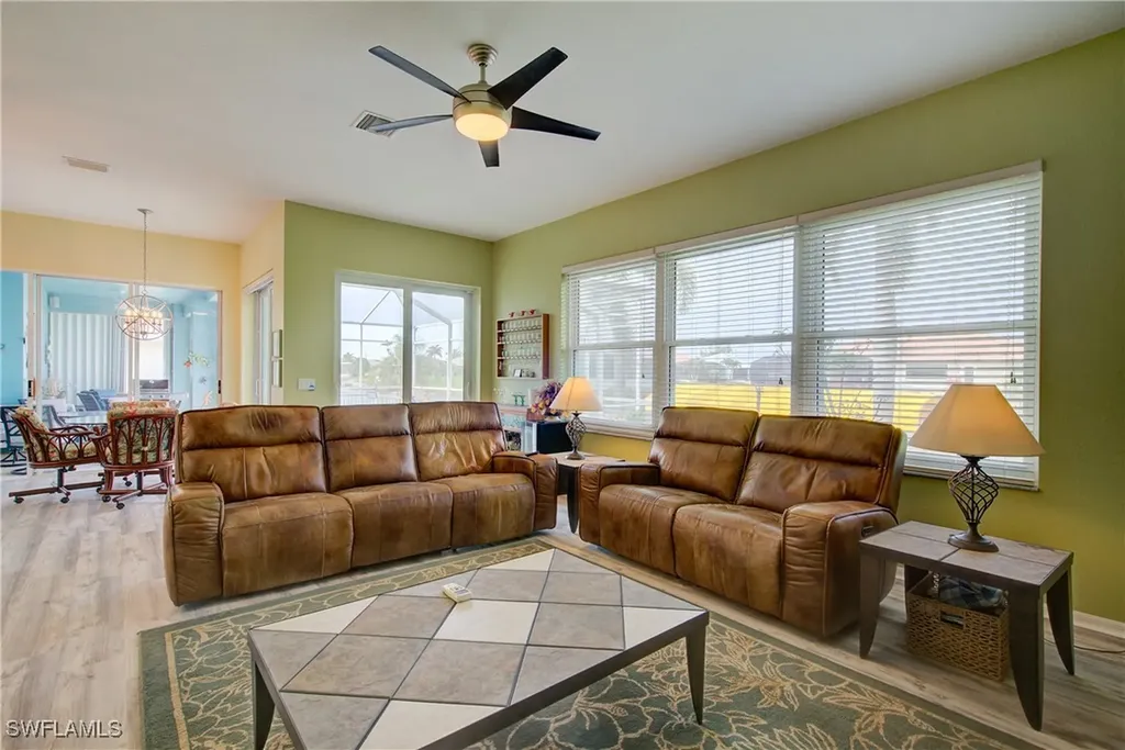 2928 SE 6th Avenue Cape Coral FL 33904