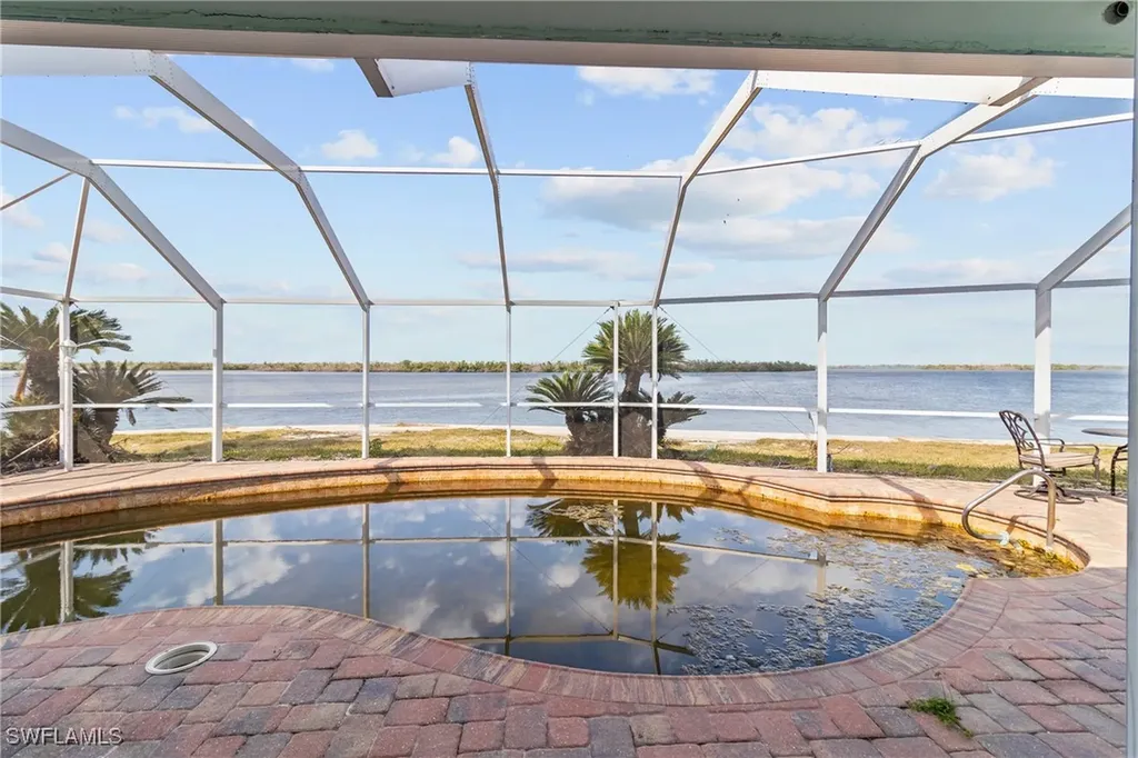 11915 Island Avenue Matlacha FL 33993