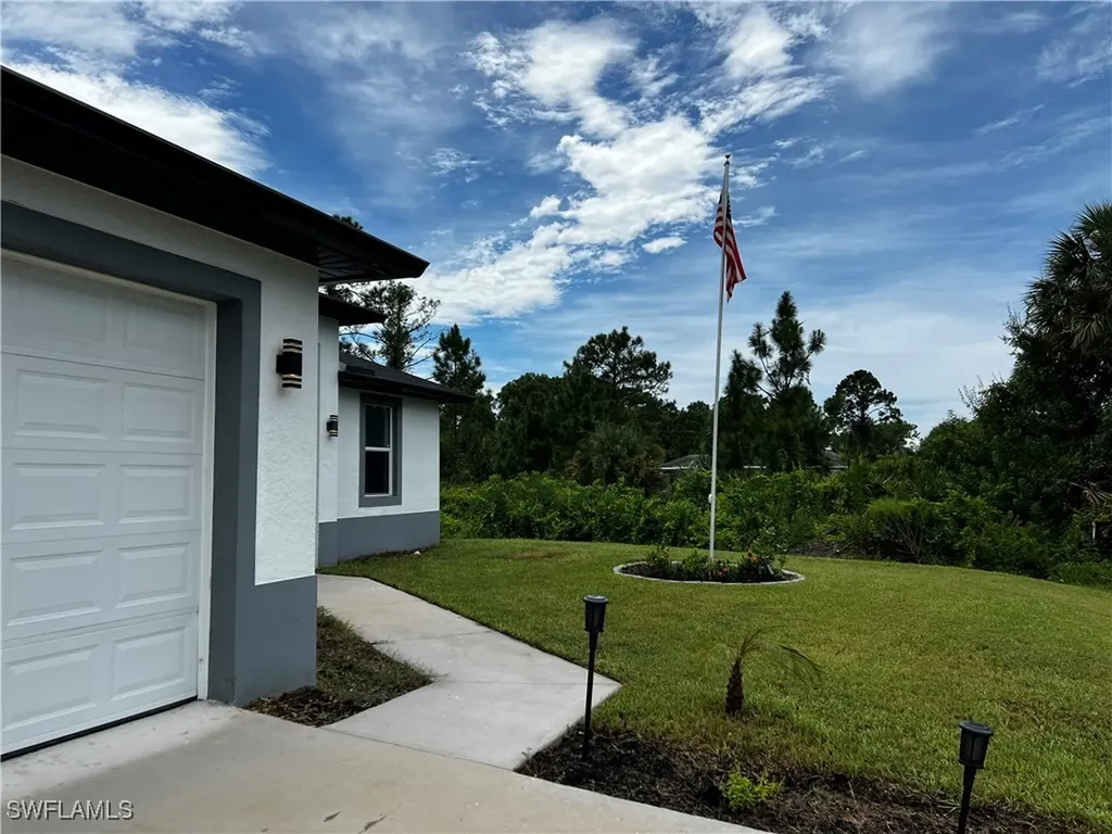 3313 68th Street W Lehigh Acres FL 33971