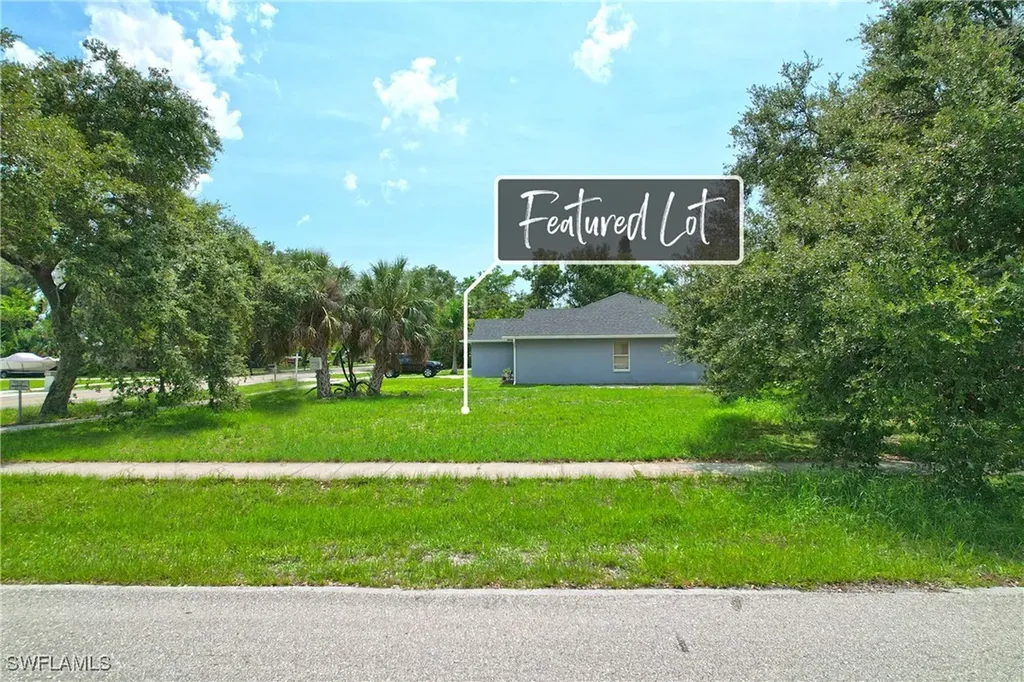 1439 Winkler Avenue Fort Myers FL 33901