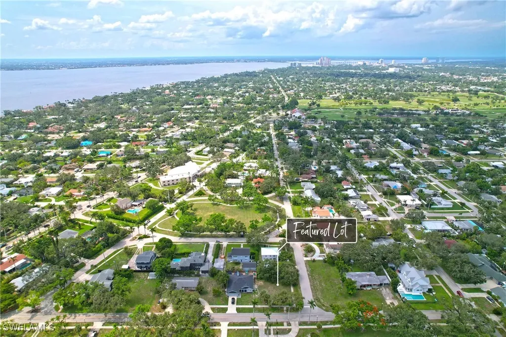 1439 Winkler Avenue Fort Myers FL 33901