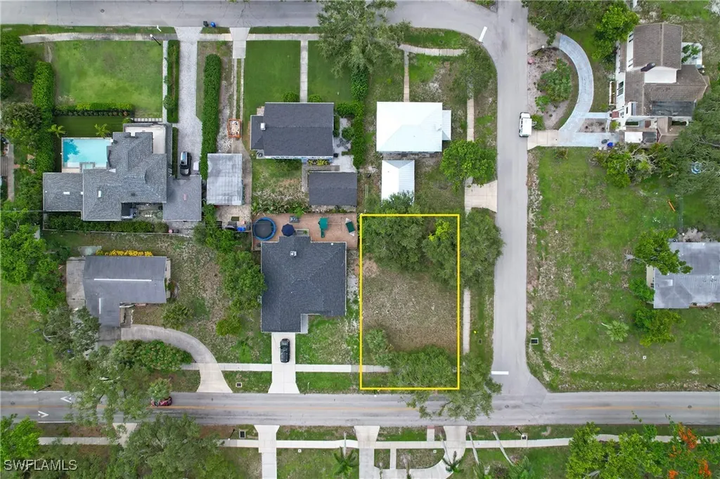 1439 Winkler Avenue Fort Myers FL 33901