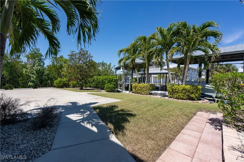 7940 Lobean Lane Bokeelia FL 33922