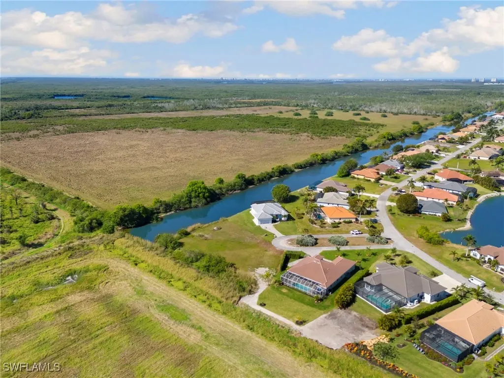 18613 Candletree Court Naples FL 34114
