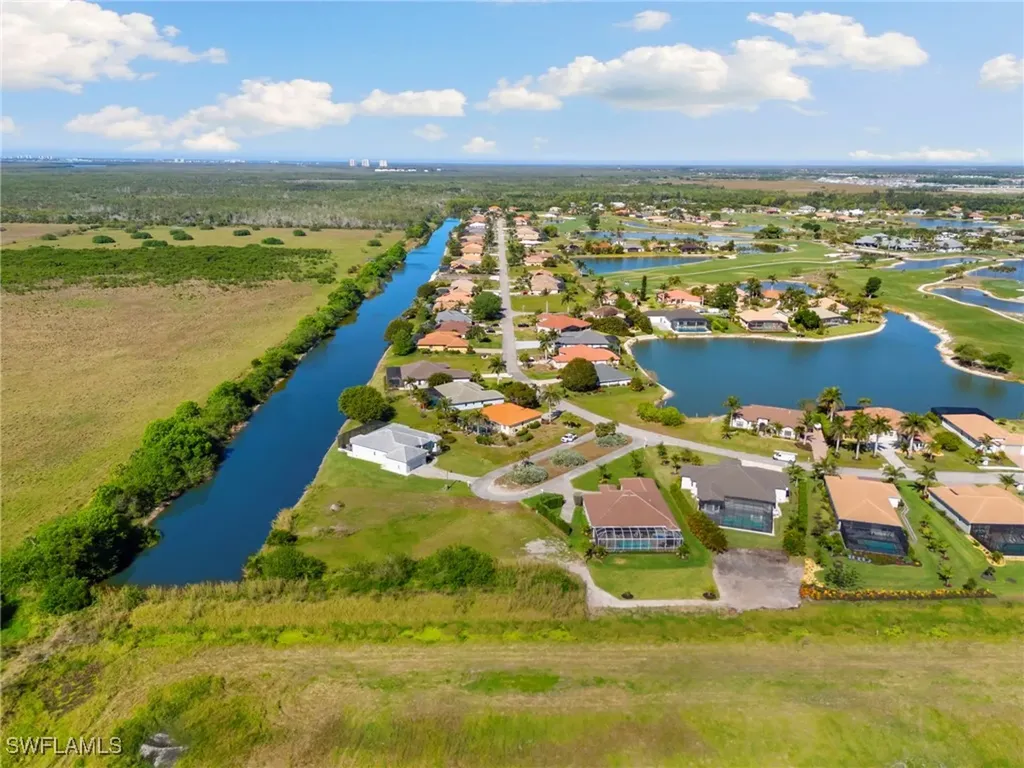 18613 Candletree Court Naples FL 34114