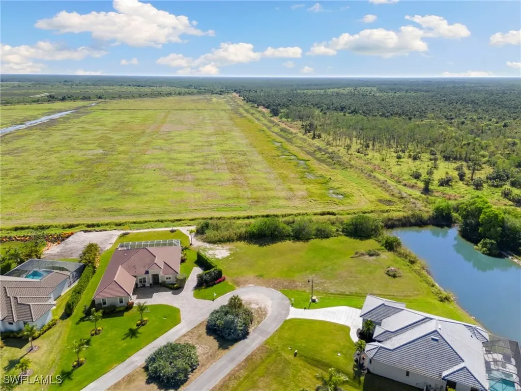 18613 Candletree Court Naples FL 34114