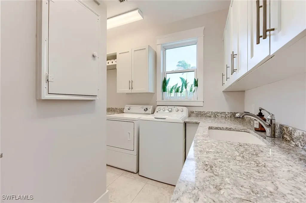 1590 Century Court Sanibel FL 33957