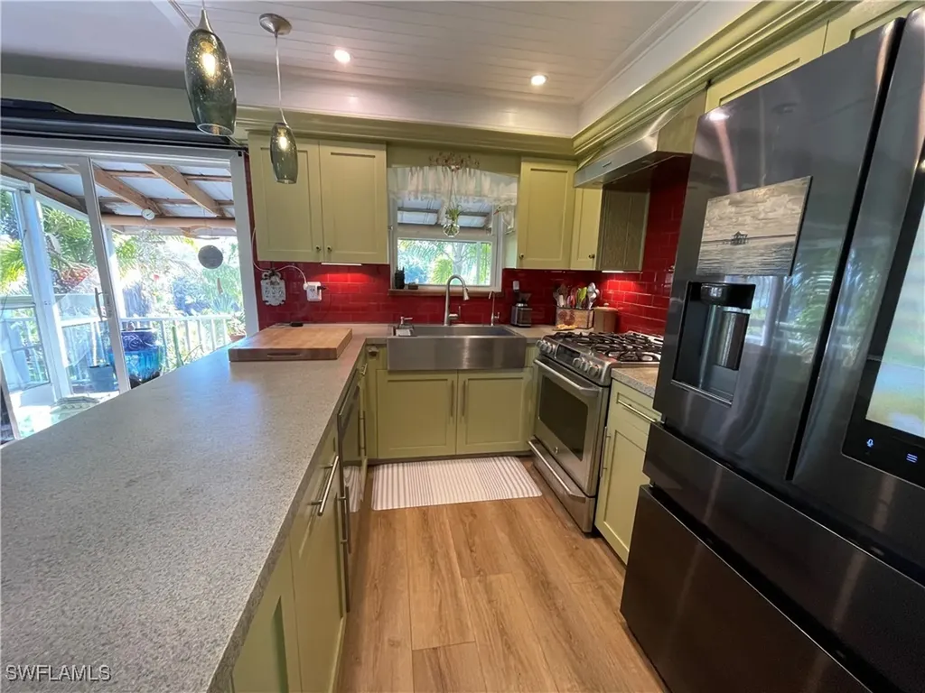 6831 Tropical Lane Bokeelia FL 33922