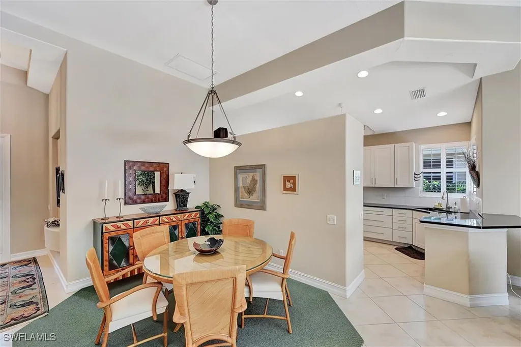1805 Winding Oaks Way Naples FL 34109