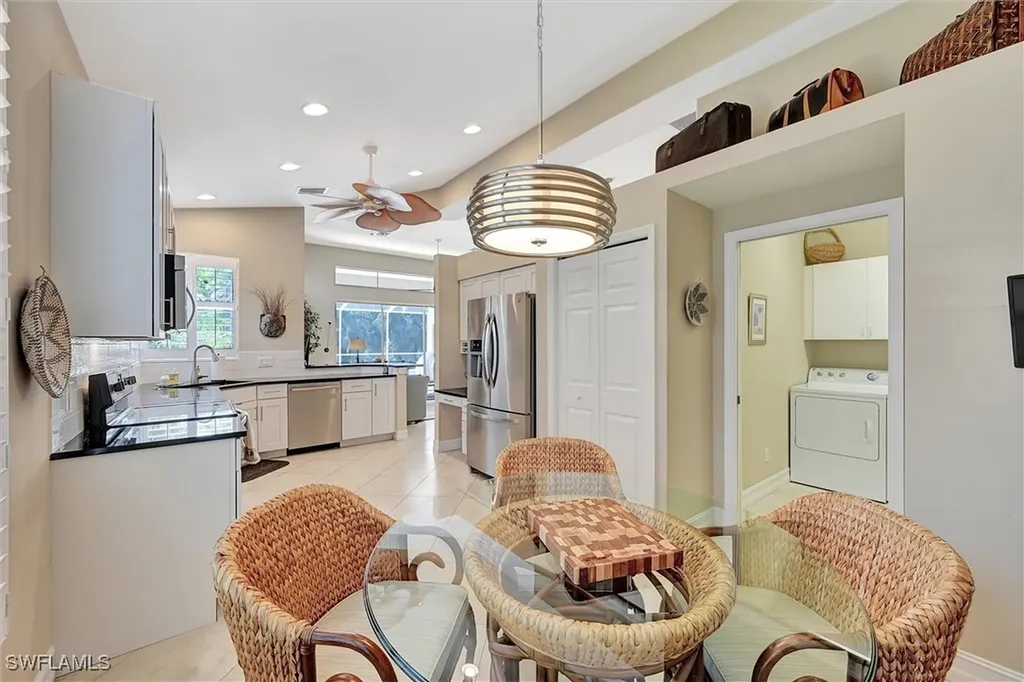 1805 Winding Oaks Way Naples FL 34109