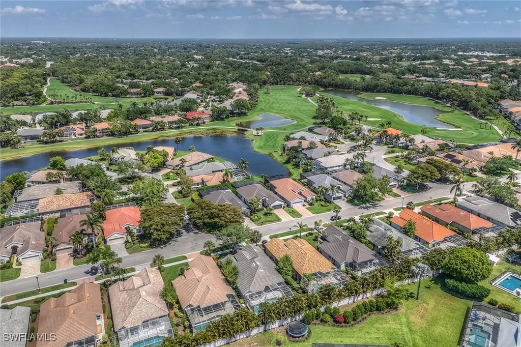 1805 Winding Oaks Way Naples FL 34109