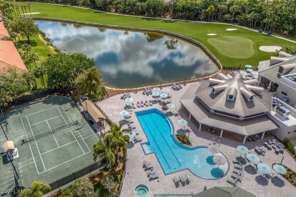 1805 Winding Oaks Way Naples FL 34109