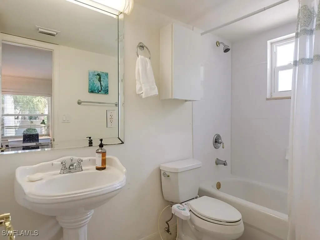 980 7th Avenue S Naples FL 34102
